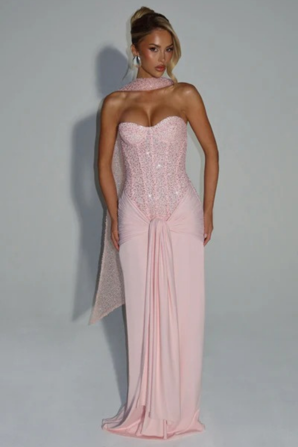 Luna Noir Maxi Dress