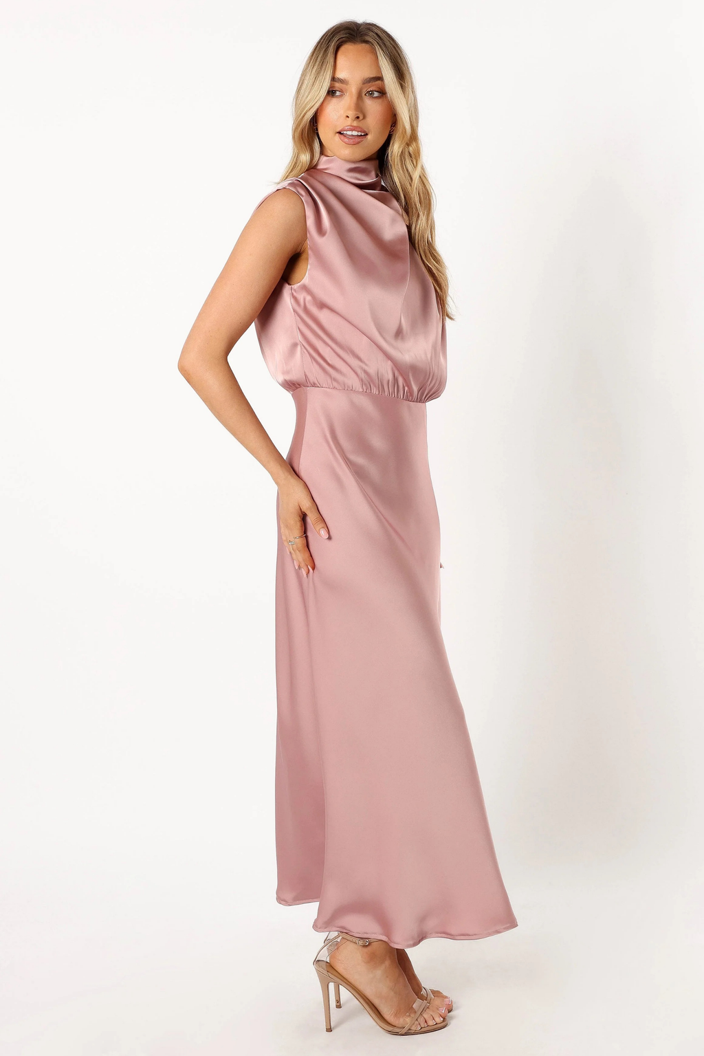 Elegant Midi Dress Halter Neck Satin Minimal Chic Cocktail Look
