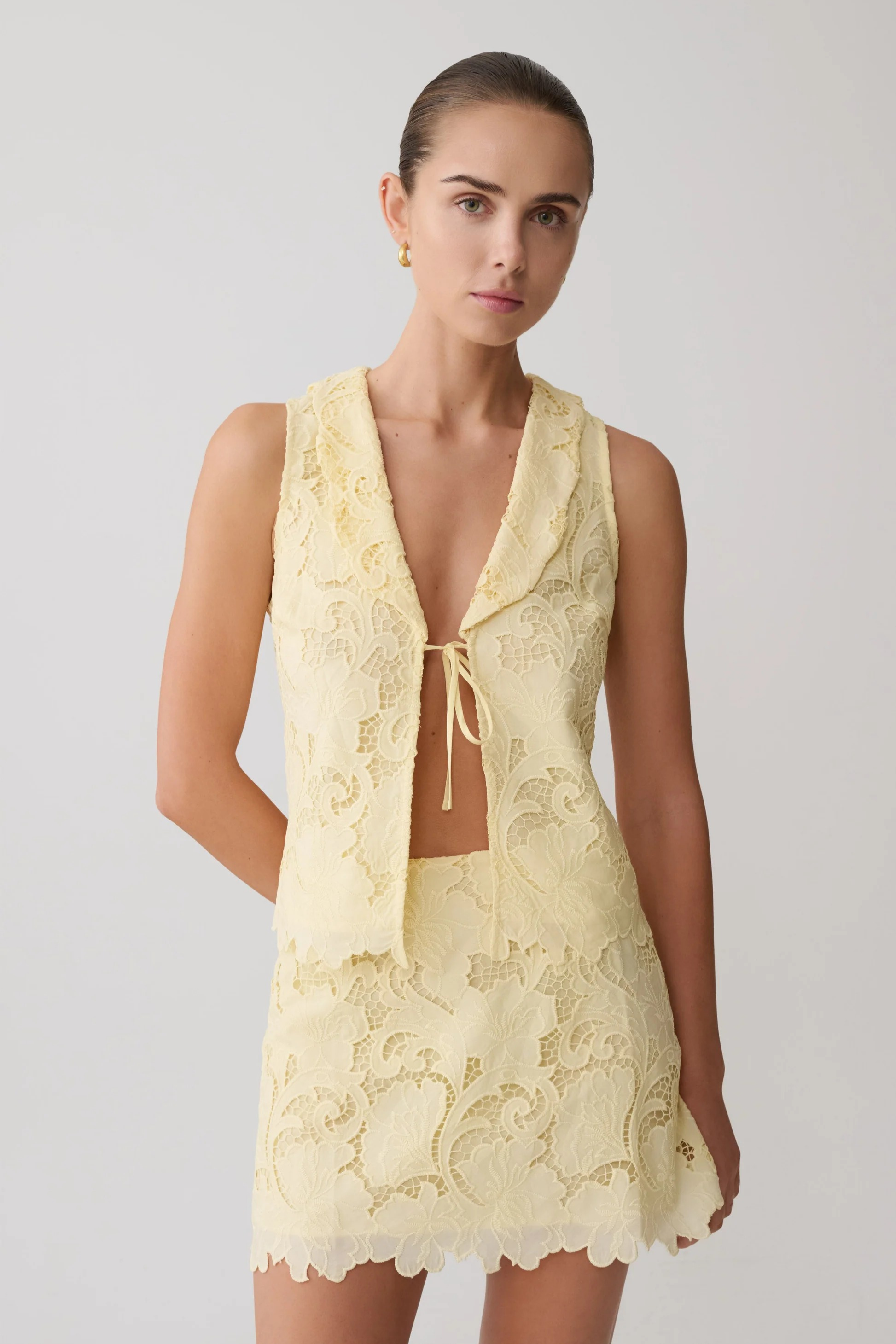 Pure Elegance Lace Set