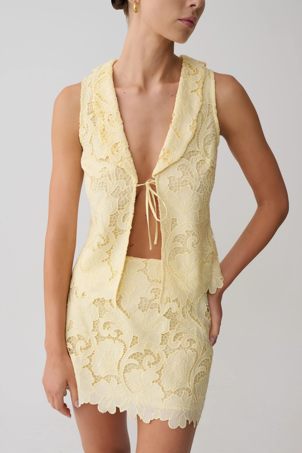 Pure Elegance Lace Set