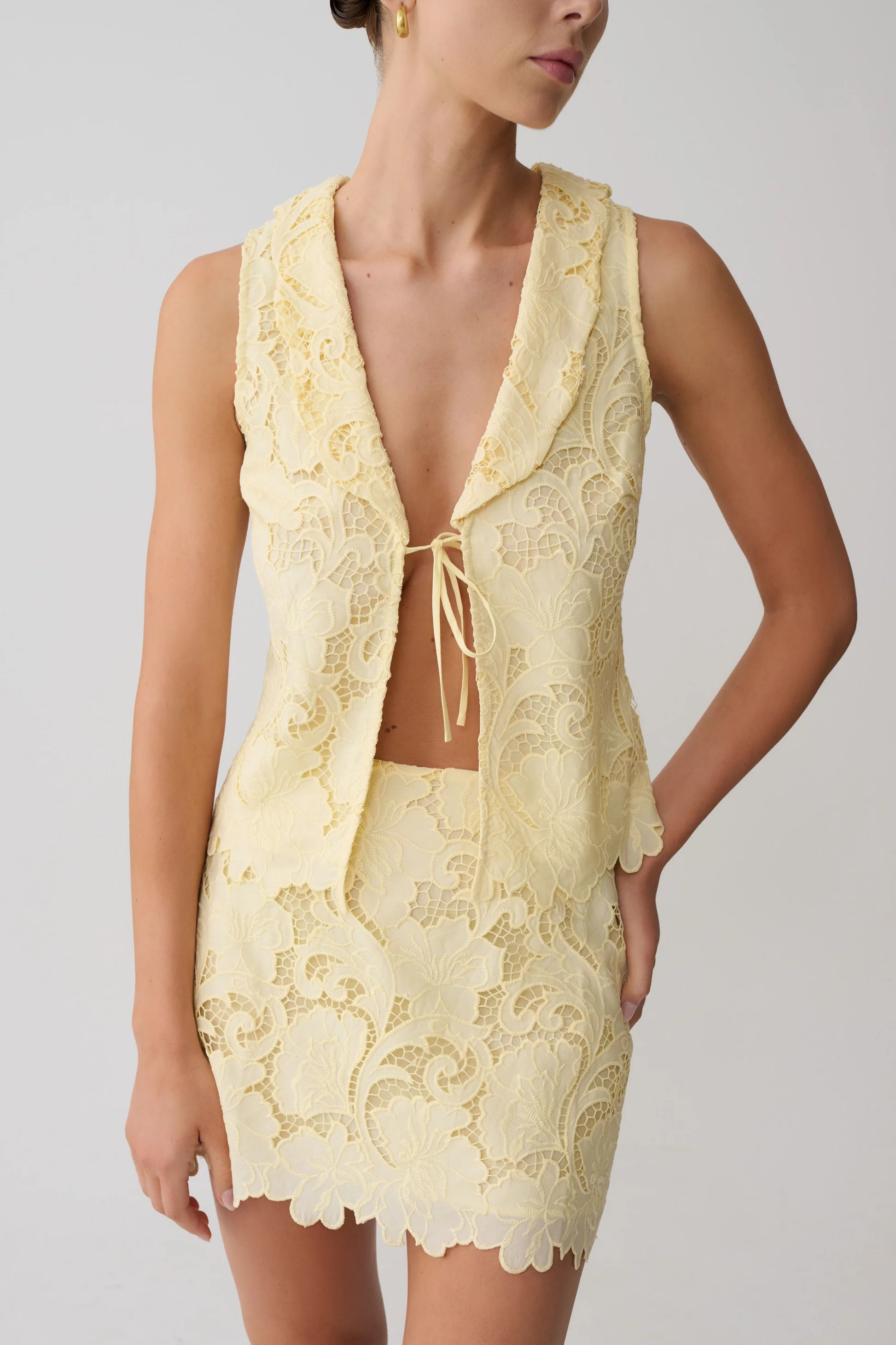 Pure Elegance Lace Set
