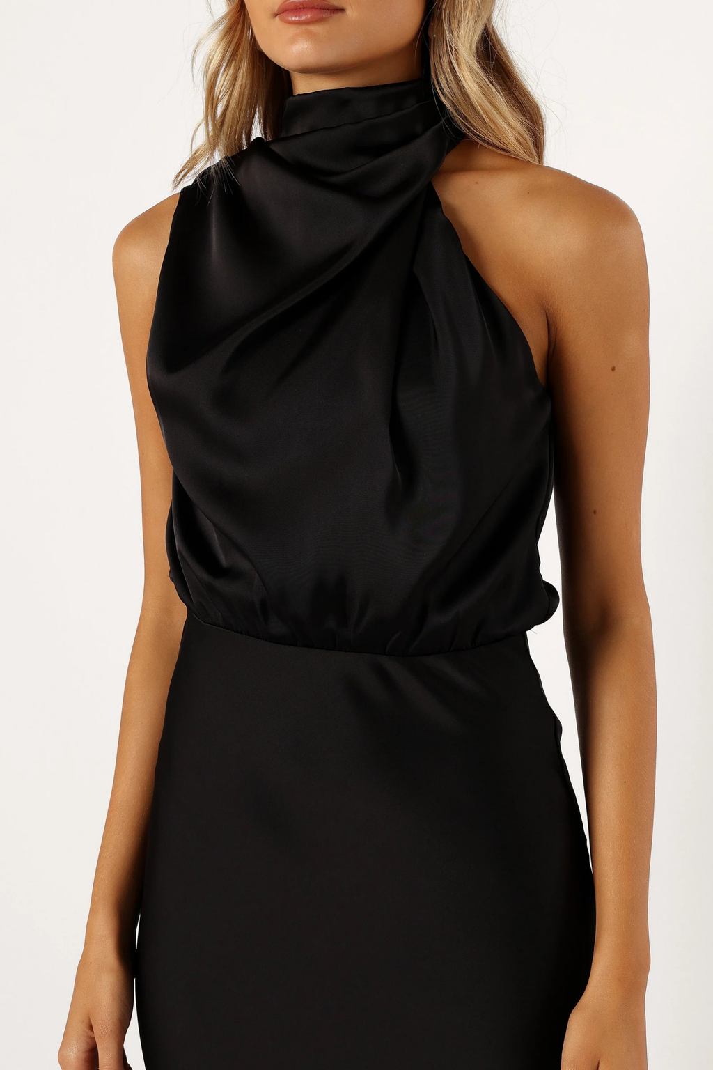Elegant Midi Dress Halter Neck Satin Minimal Chic Cocktail Look