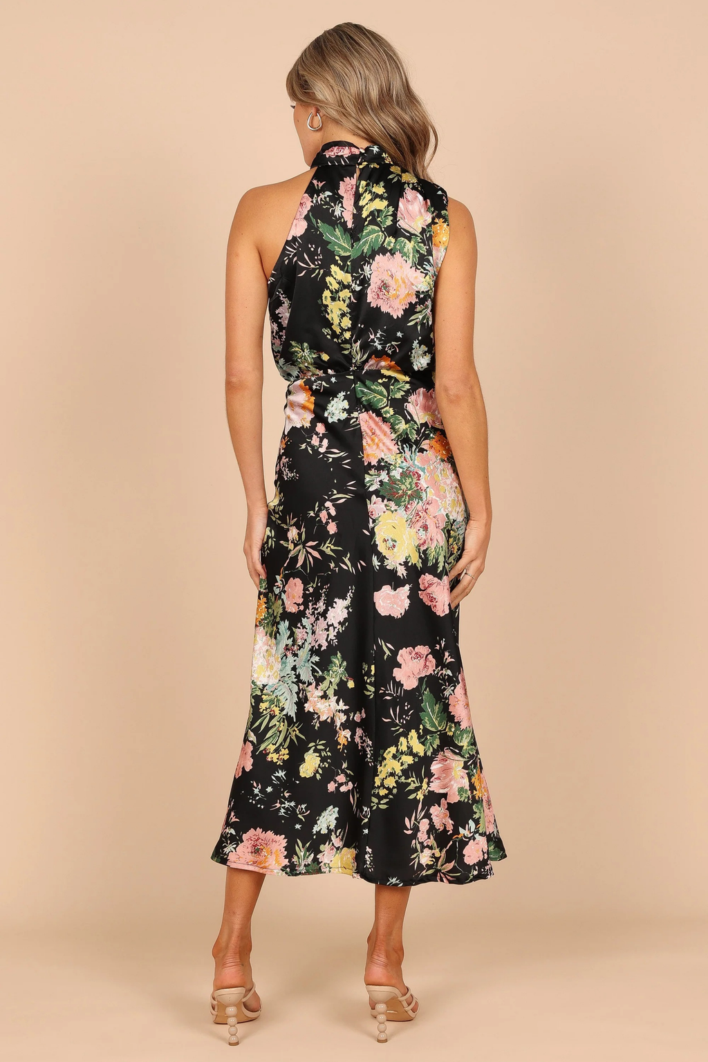 Elegant Midi Dress Halter Neck Satin Minimal Chic Cocktail Look